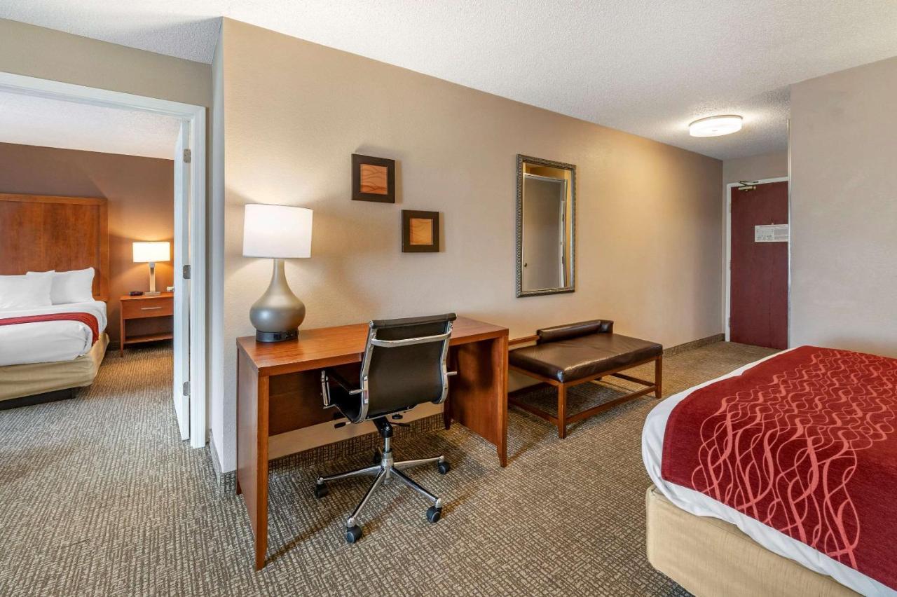 Comfort Inn & Suites Лоренсберг Экстерьер фото