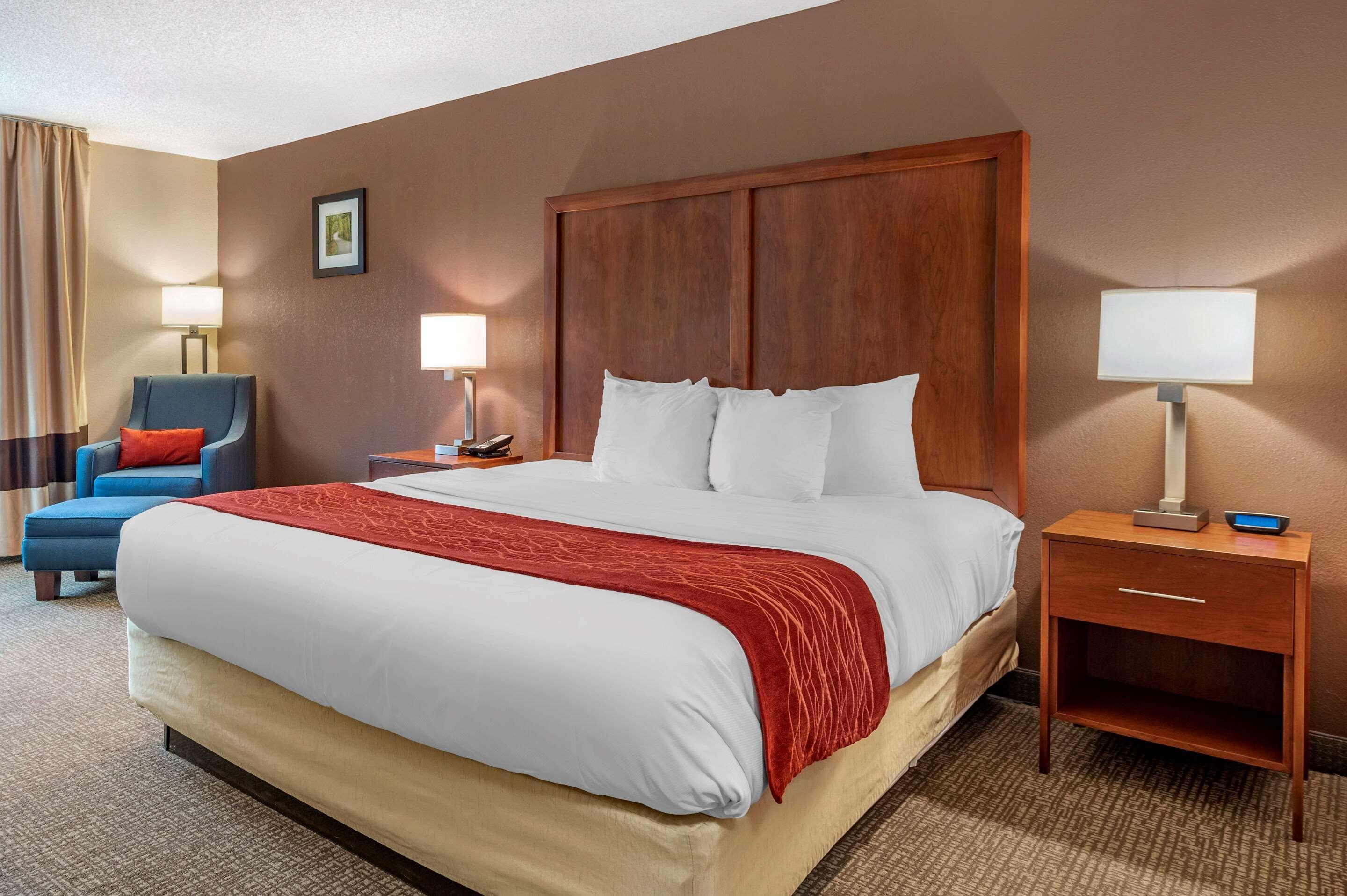 Comfort Inn & Suites Лоренсберг Экстерьер фото