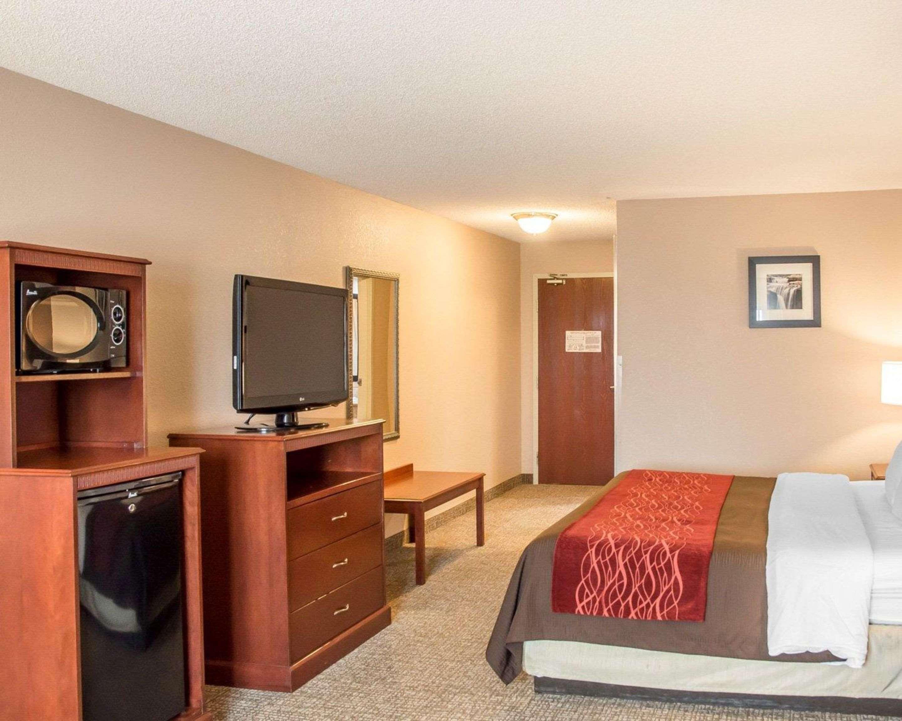 Comfort Inn & Suites Лоренсберг Экстерьер фото