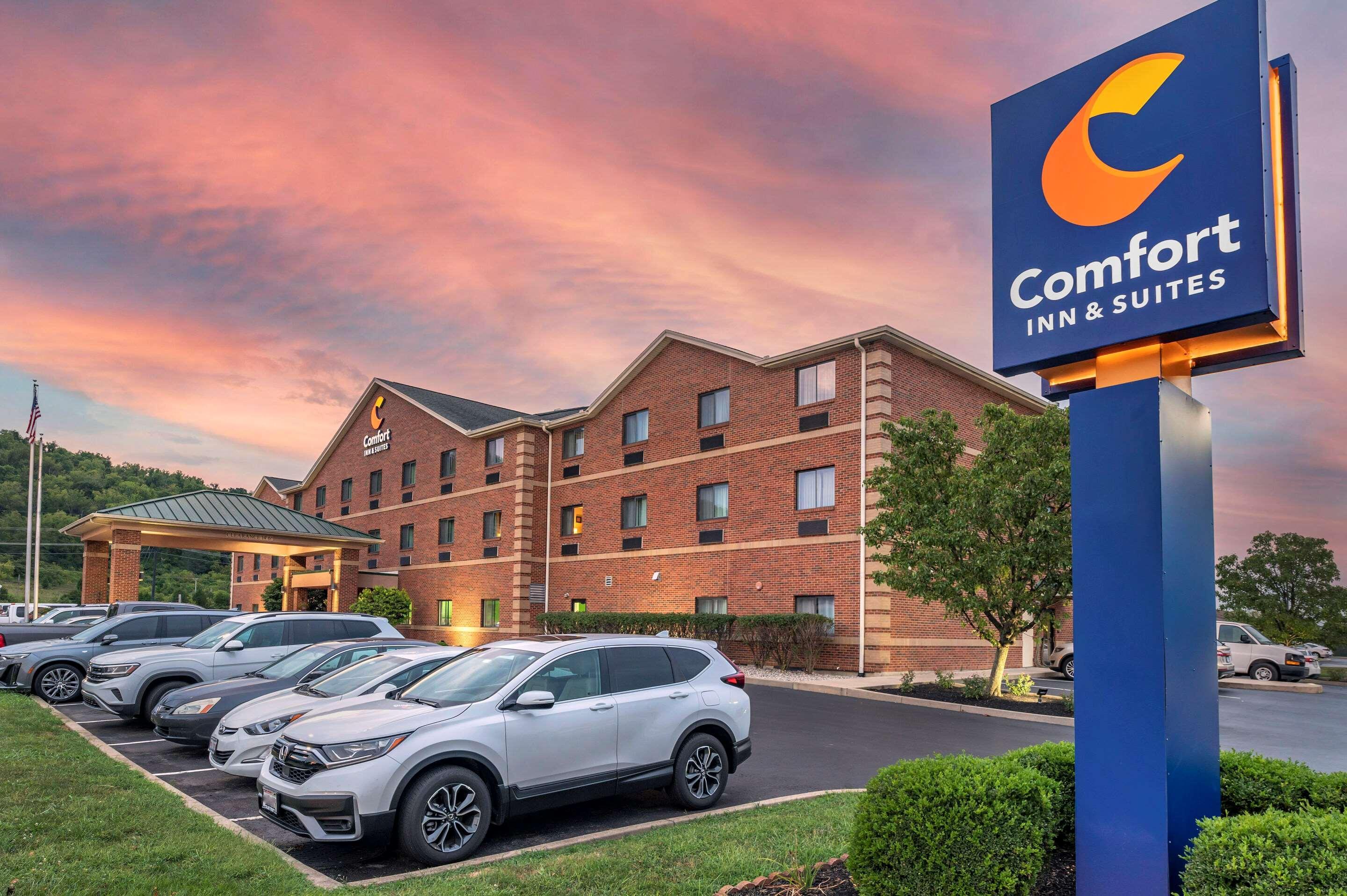 Comfort Inn & Suites Лоренсберг Экстерьер фото